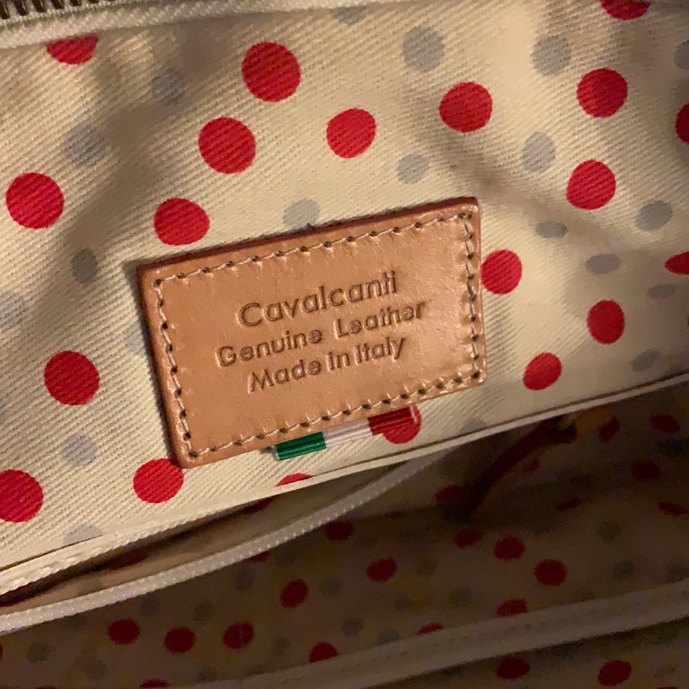 CAVALCANTI Patent leather beige bag made in Italy